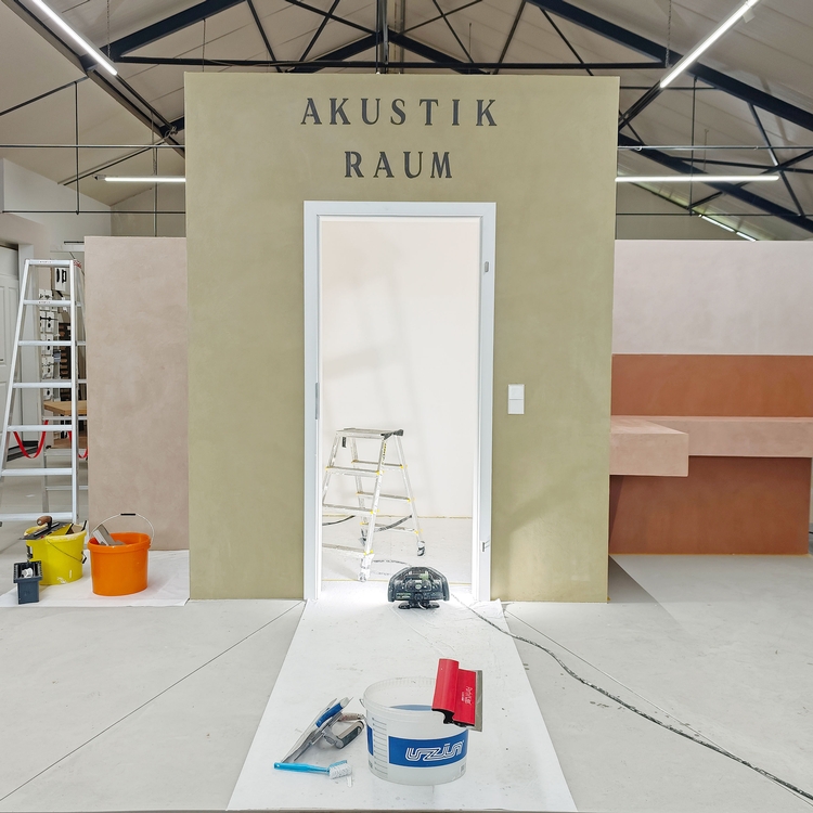 Begehbarer Akustikraum in der Ausstellung