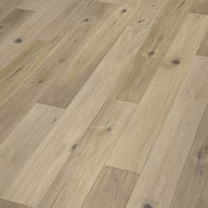 Grauer Landdielenboden mit mittlerer Holzmaserung