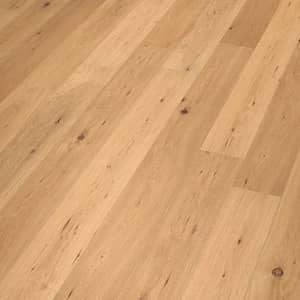 Helle Landhausdielen mit mittlerer Holzmaserung