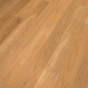 Braune Landhausdiele mit mittlerer Maserung