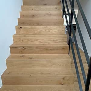 Treppe aus Parkett Referenz.